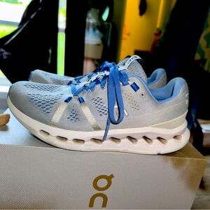 OnCloud Cloudsurfers